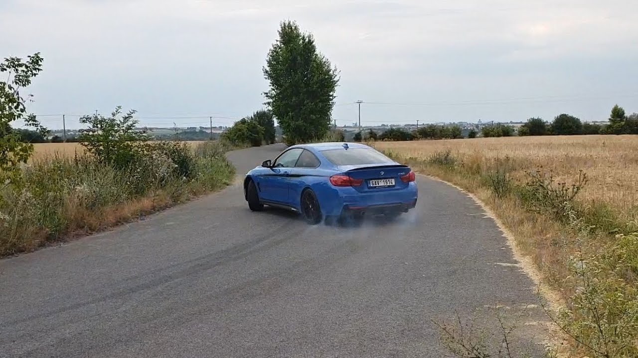 BMW 440i: M Performance exhaust sound, acceleration, drift
