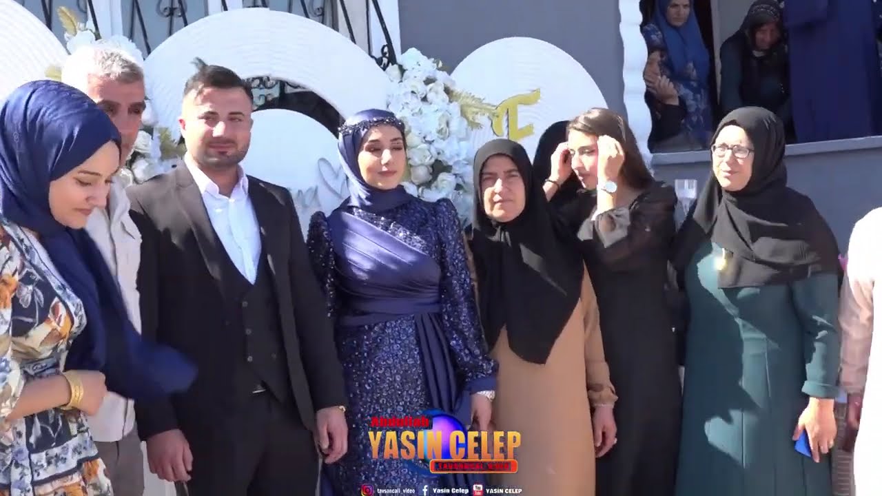 Rabia Tekturk & Firat Özcan’nin Nisan Merasimi