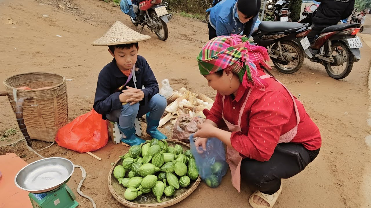 A poor boy alone harvests young pumpkins in the mountains and takes care of baby rabbits.
