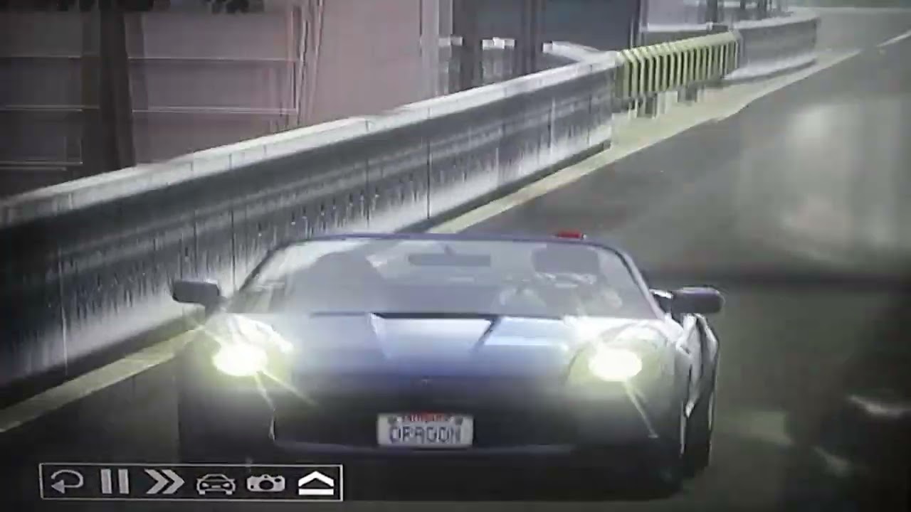 Project Gotham Racing: Federal Reserve Easy Quick Race at San Francisco in a Blue Toyota MR2 Spyder