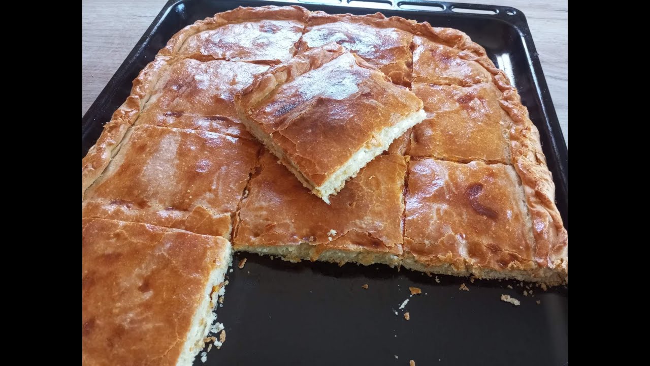 Τυροπιτάρια! Με σπιτική μπισκοτένια ζύμη γιαουρτιού! Εύκολη και γρήγορη συνταγή!
