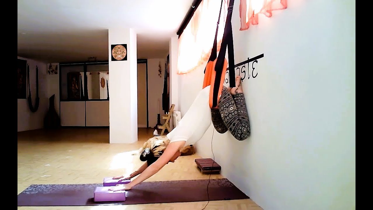 Yoga con Columpio de Pared