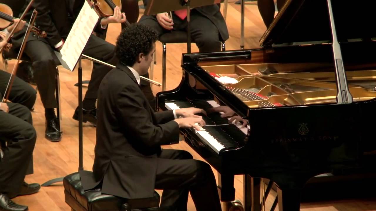 Ponce, concierto para piano. Abdiel Vazquez. OJUEM. Rivero Weber