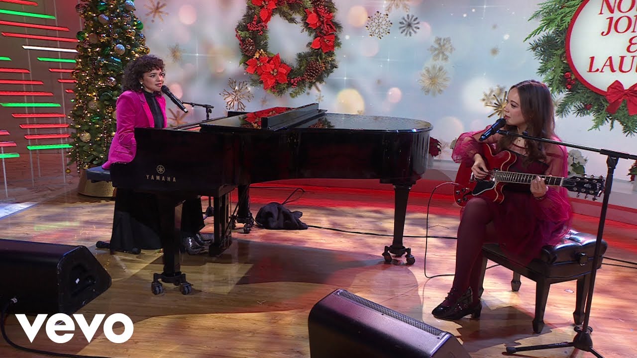 Norah Jones, Laufey - Better Than Snow (Live On The Today Show / 2023)