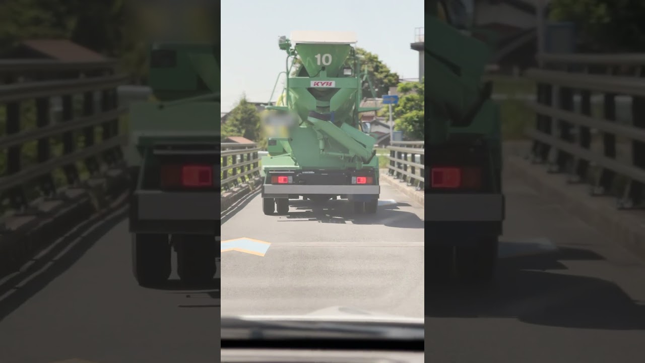 green concrete mixer 001