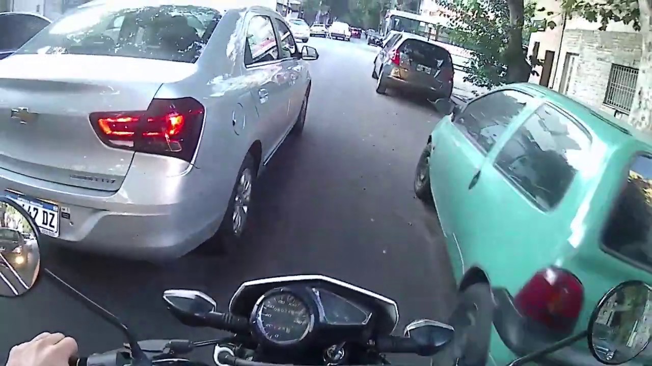 Intento de robo?!! ºOº///Observaciones diarias/// :/ Ciclista loco me cagu* Todo/// Honda Xr 150