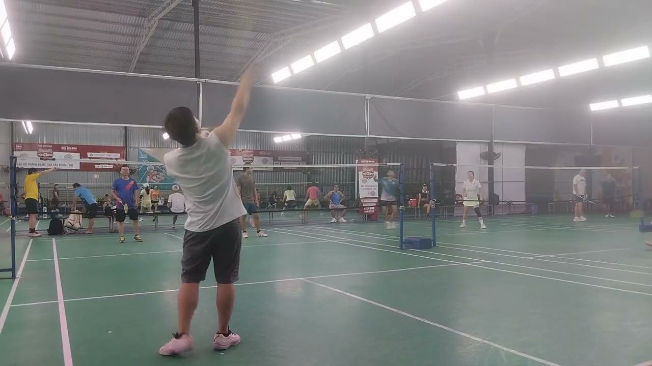 Sáng Mùng 4 tết - 20/02 DL #caulong #caulongvietnam #quan7 #quan4 #badminton 