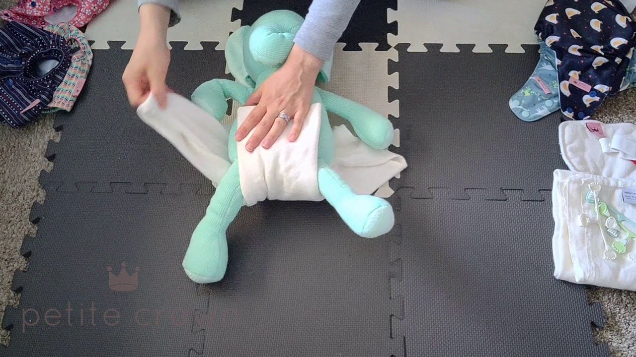Petite Crown Flat Kite Fold Tutorial