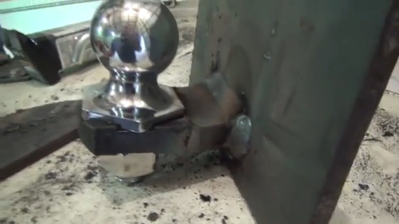 Super heavy duty trailer hitch for zero turn mower Building and testing