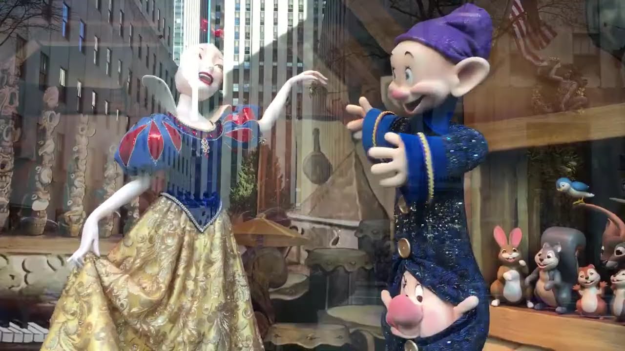 Saks Fifth Avenue Snow White Christmas New York Window Display