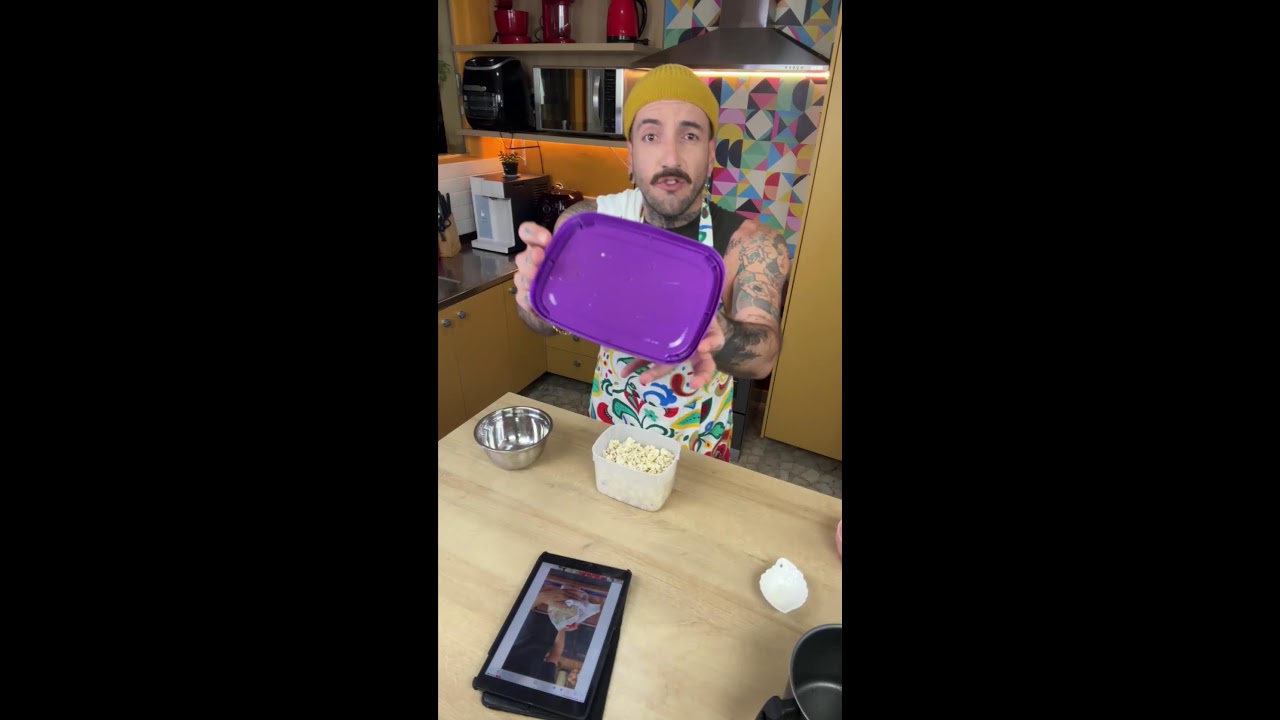 TESTE: Pipoca de Micro-ondas no Pote de Sorvete AO VIVO!
