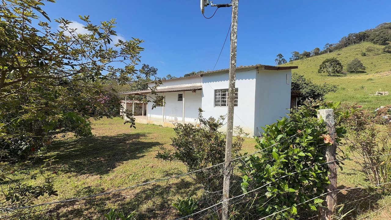 Chácara de 2.000 mts | 5.5 km de Camanducaia MG | Casa boa e pomar | de R$290.000 por R$245.00 