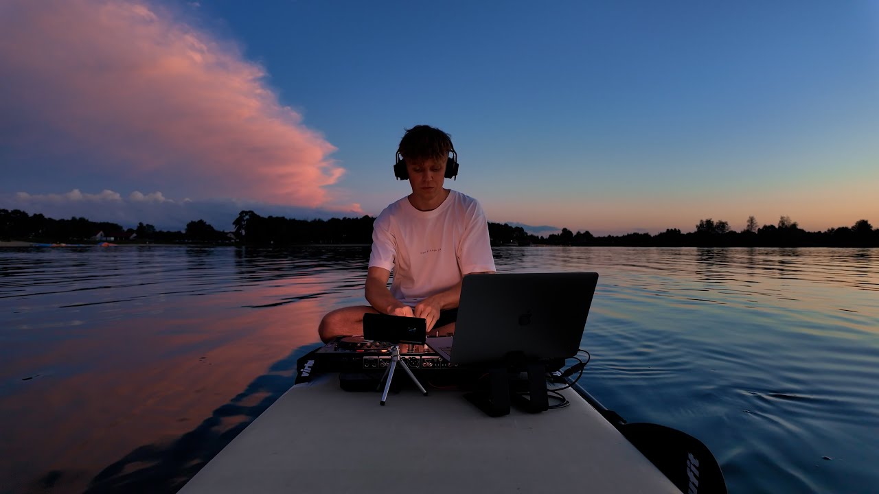 Chill Sunset SUP Mix &ndash; Deep & Chill House for Pure Relax | Paxtone