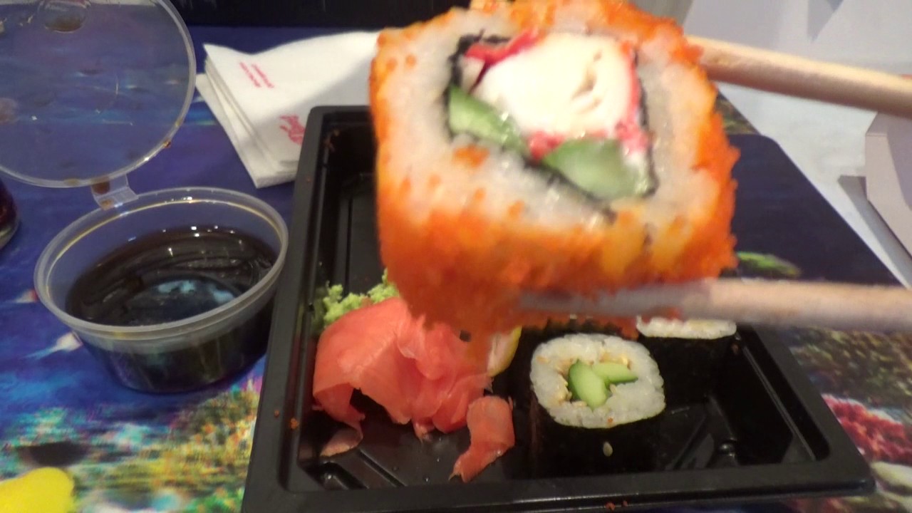 АСМР  КУШАЮ РОЛЛЫ / КОЛА / ASMR  EATING