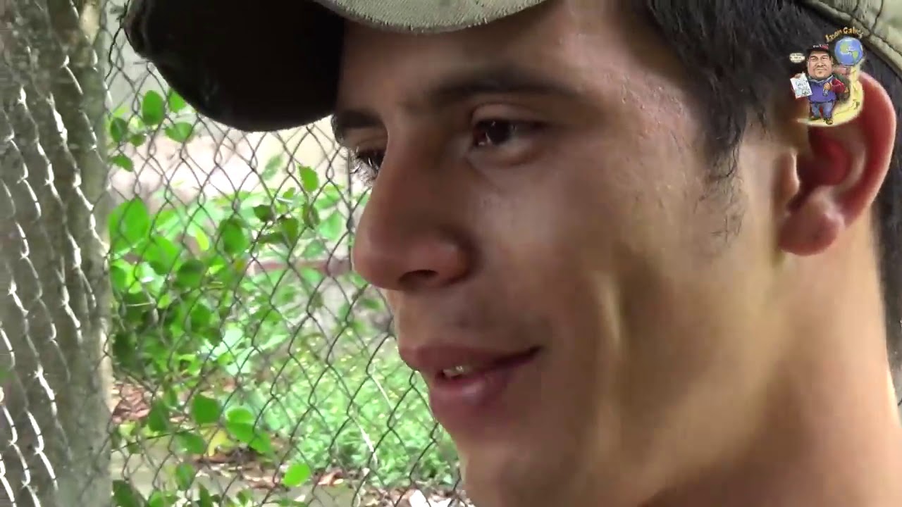 Que paso con los papas de Jonathan El Atrapador de Cangrejos de Rio