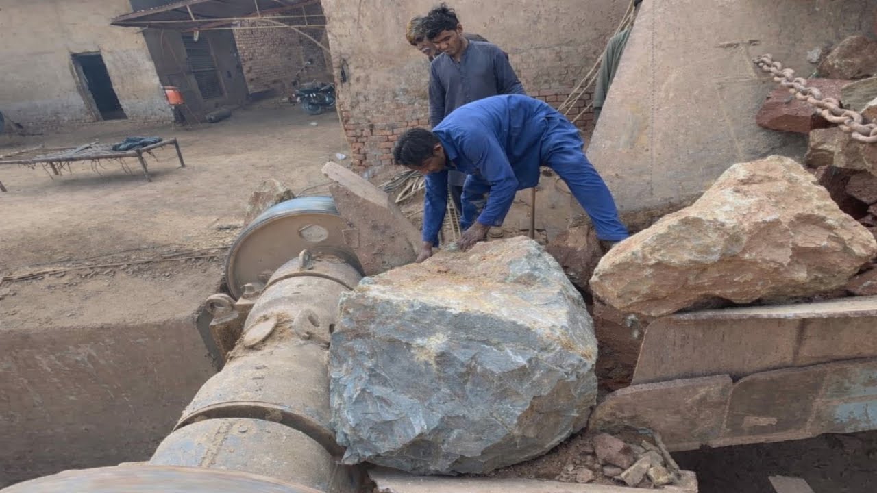 Big Stone Crusher Jam 😱 | Heavy Rock Stuck in Crusher Machine | Stone Crushing Process