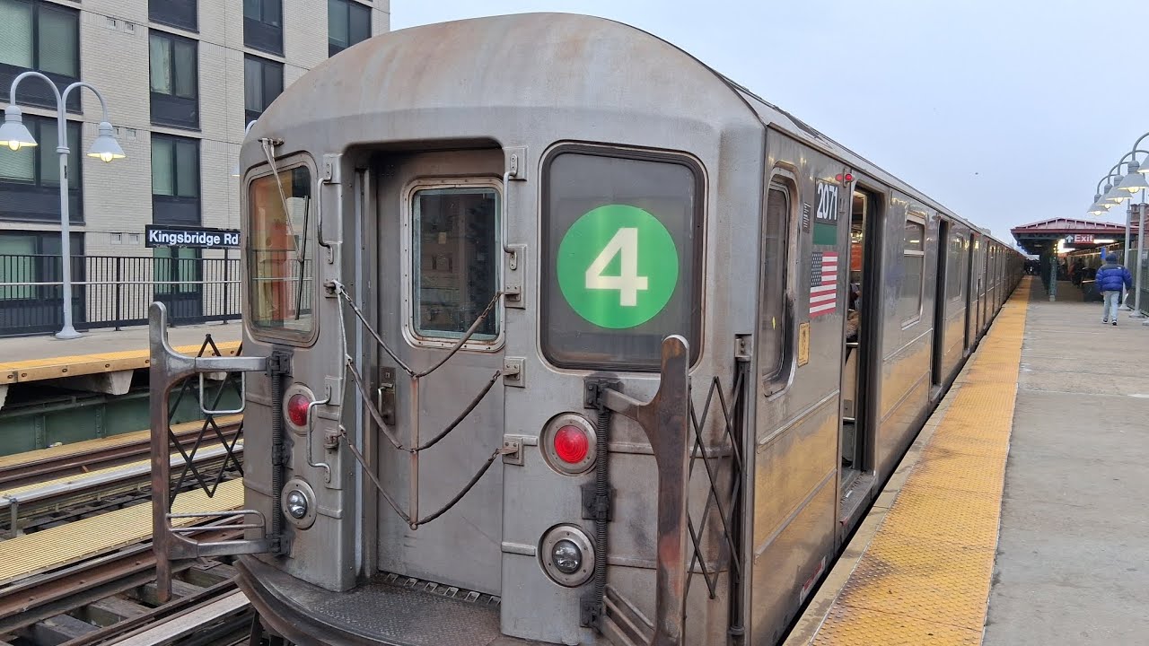 MTA Subway: R62A 4 train Action At Kingsbridge Road 