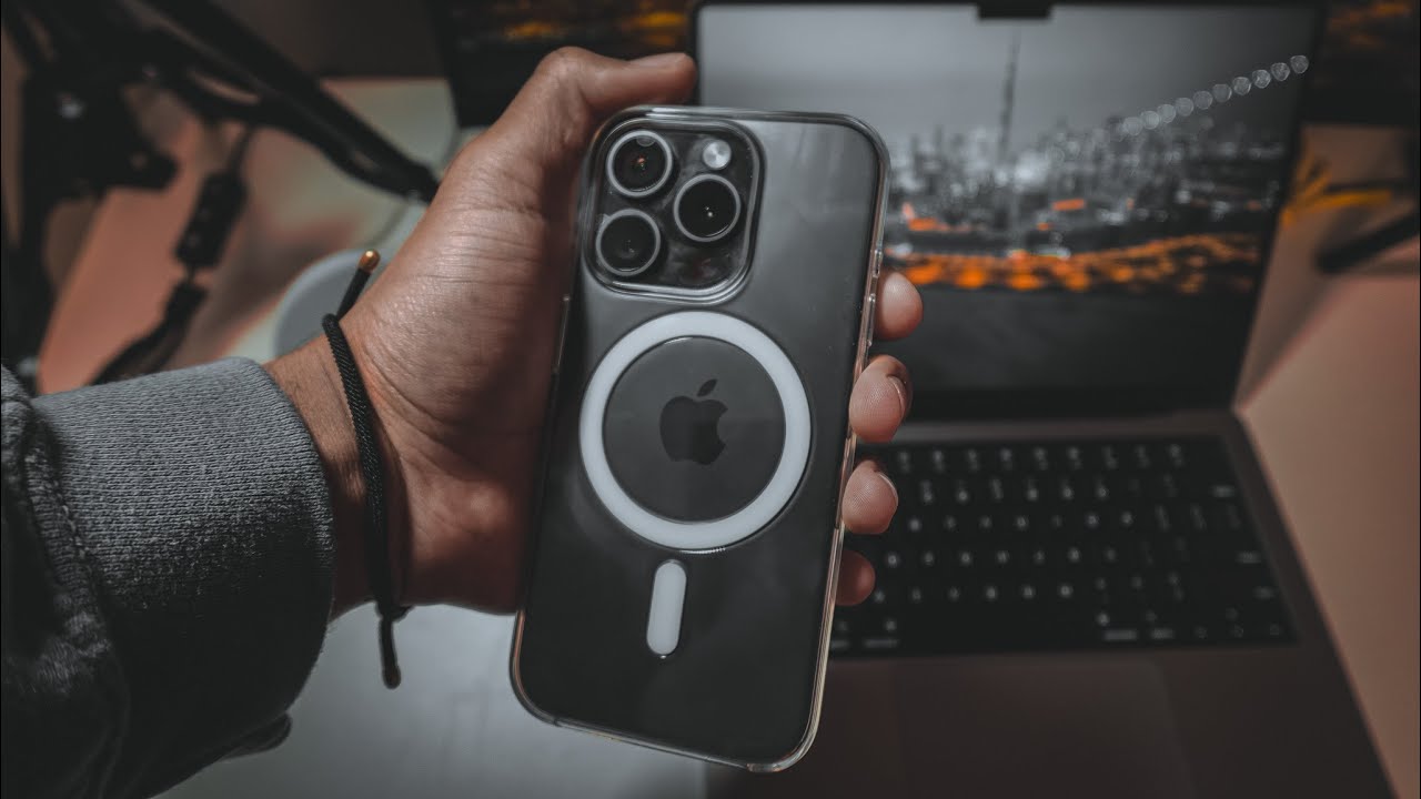 Apple iPhone 15 Pro Clear Case with MagSafe | REVIEW