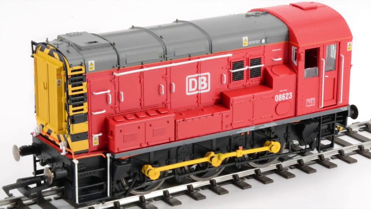 HM126: Hornby Twin Track Sound Class 08