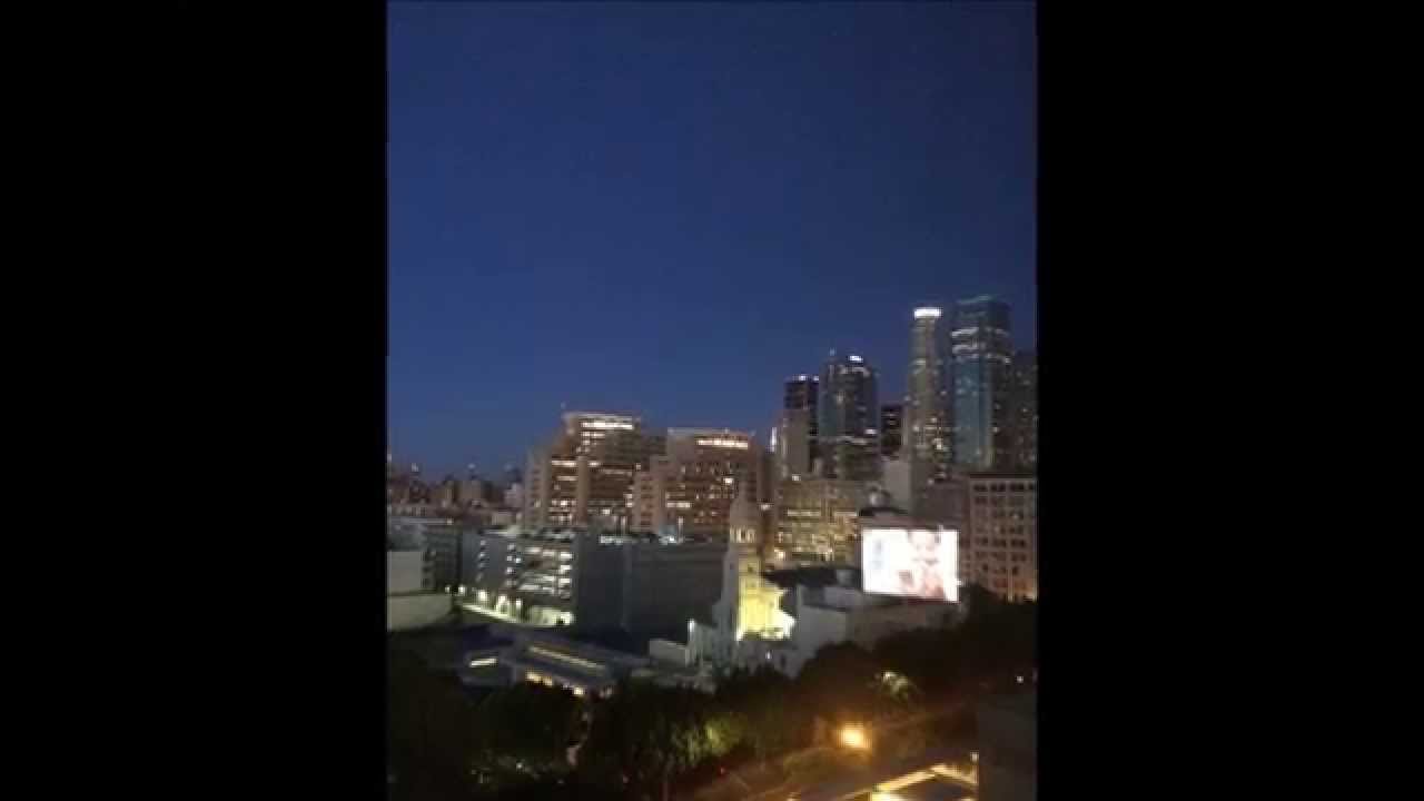 LA (Los Angeles)