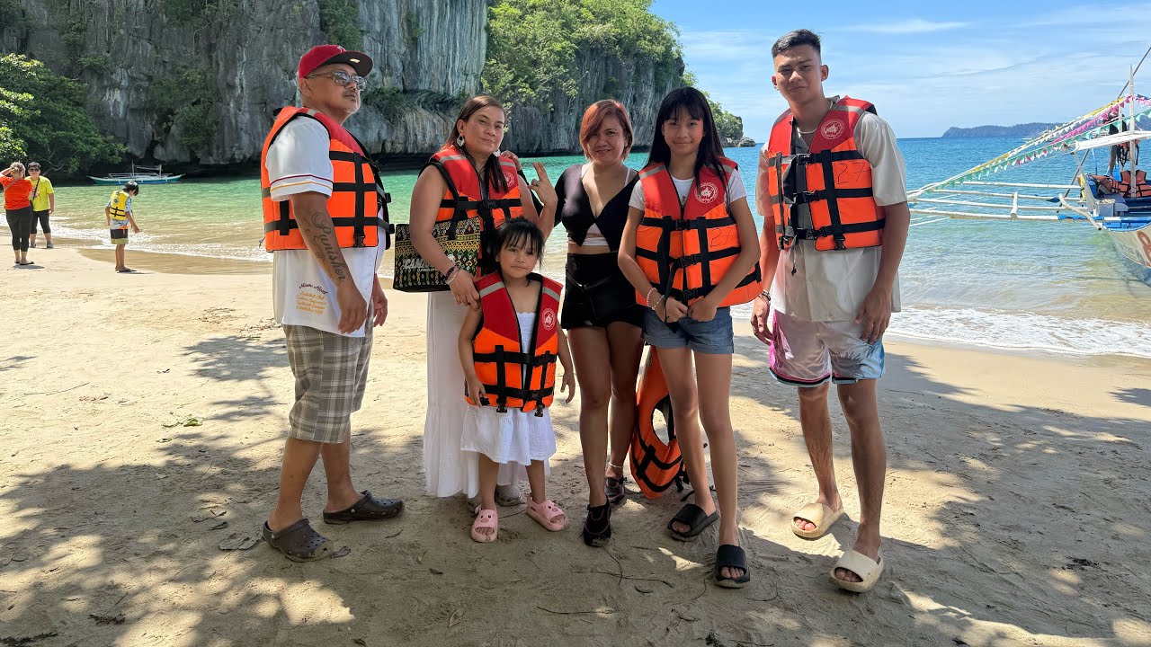 Tour C adventure in Elnido  Palawan