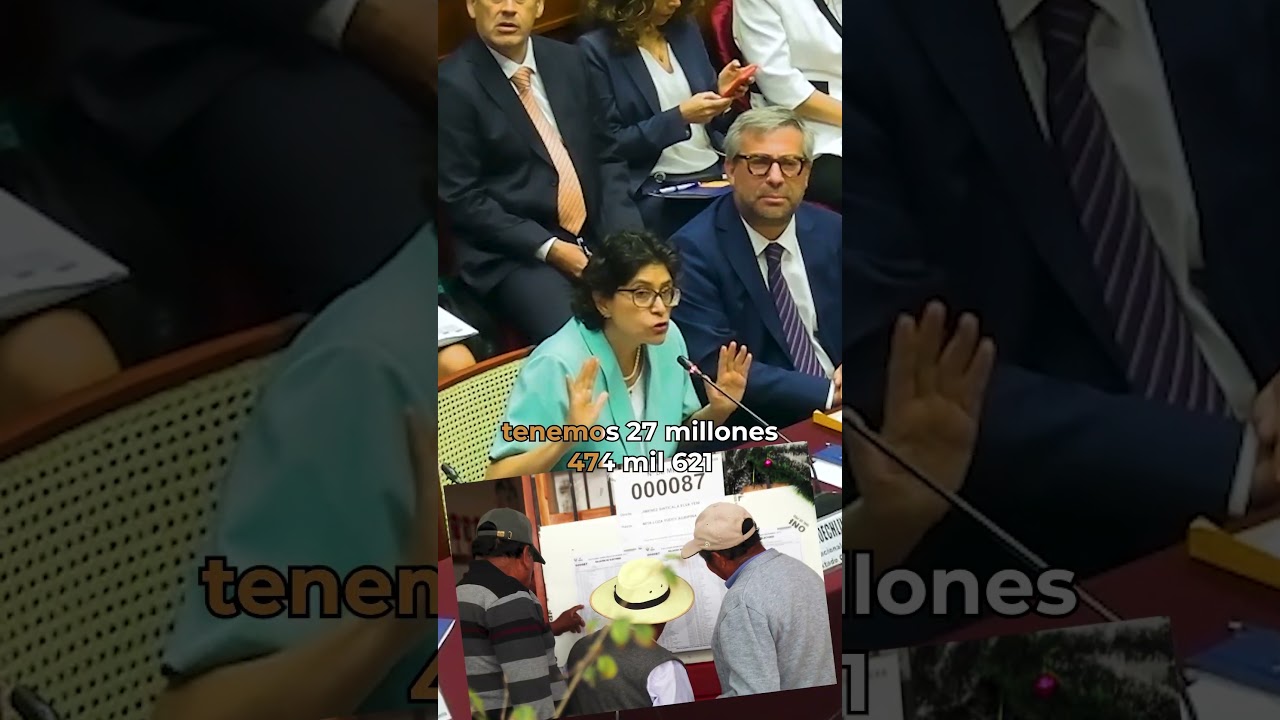 La jefa nacional del Reniec, Carmen Velarde en el @congresodelarepublicaperu