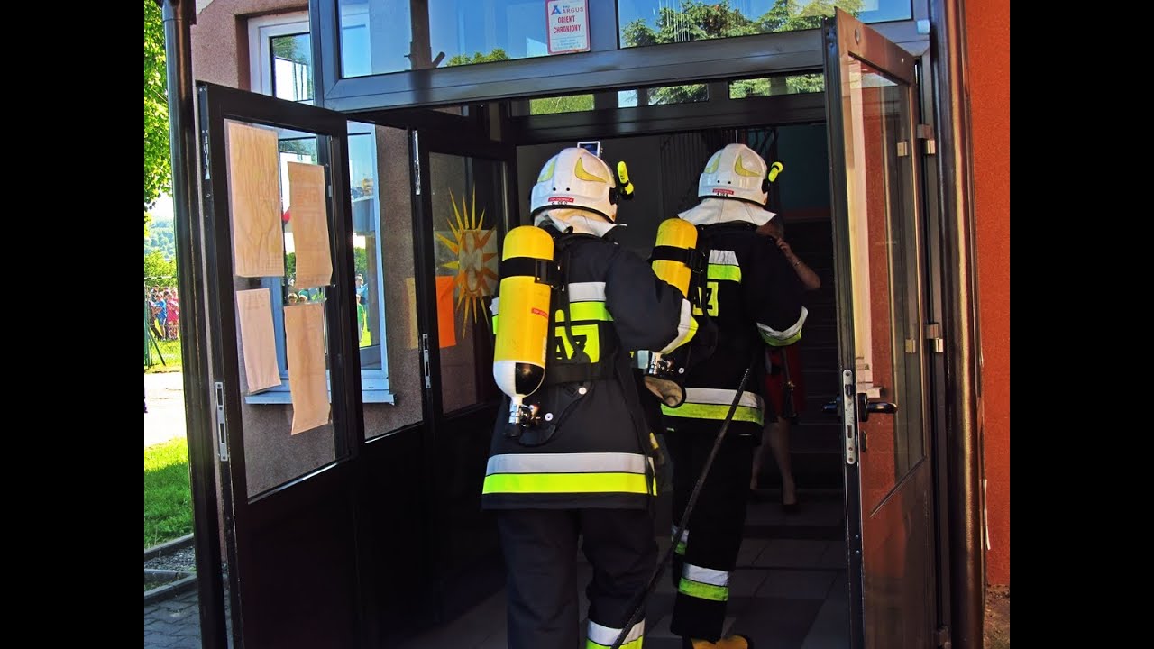 Ćwiczenia jednostki OSP KSRG Osobnica w Zespole Szkół w Osobnicy