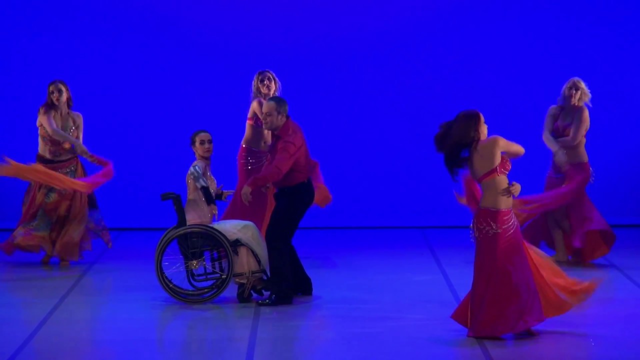 Compagnie de danse orientale *Saltana* Fusion cyclo danse orientale