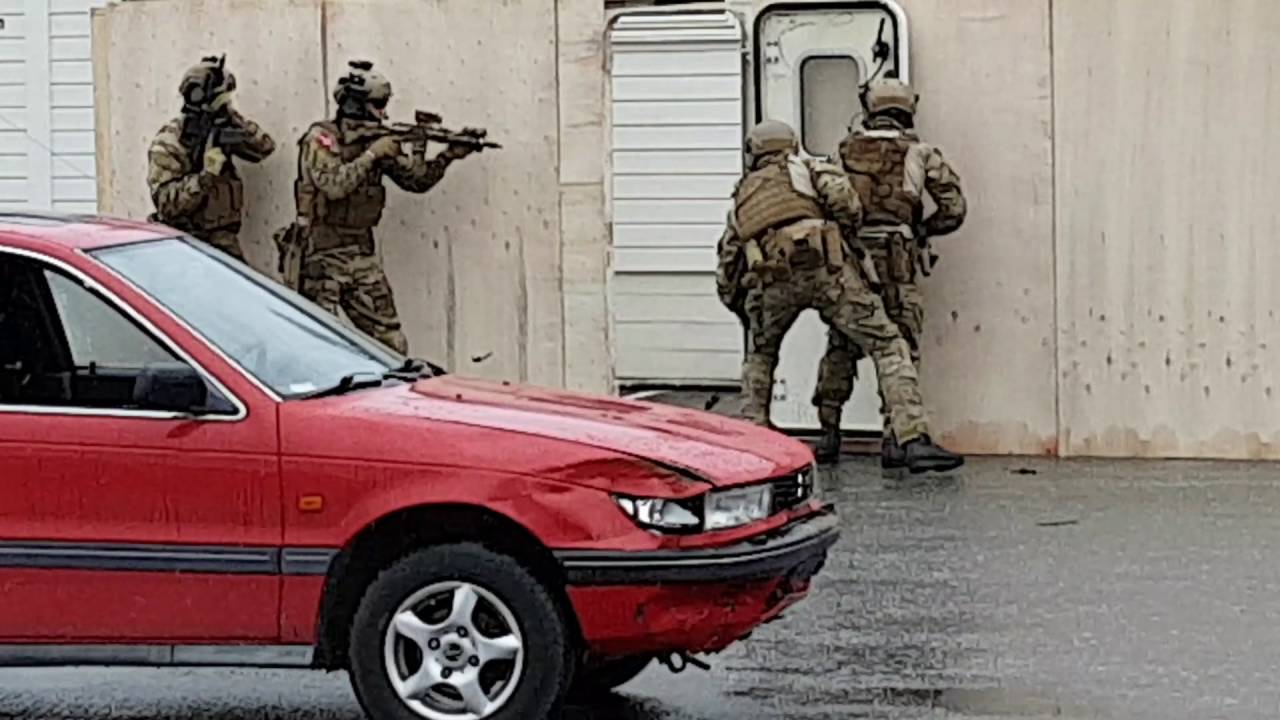 KJK og 339 Skv har demo i Harstad havn
