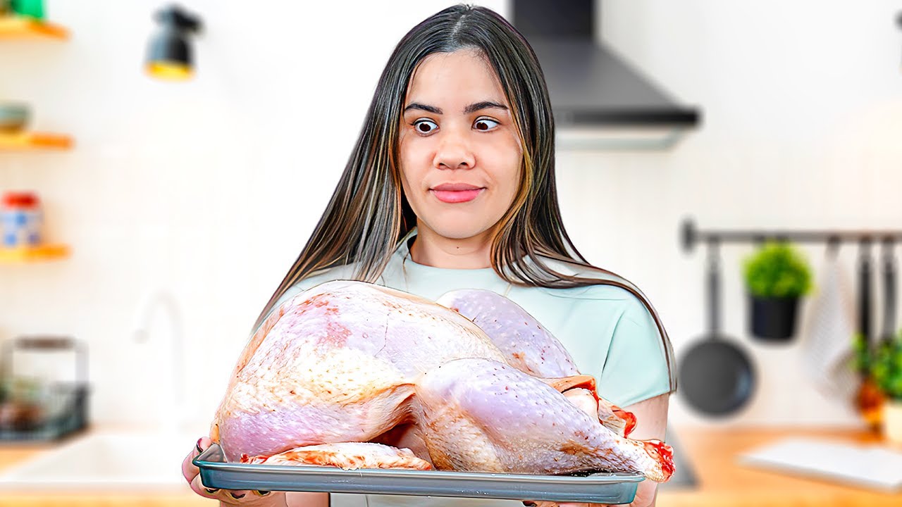 Я готовлю ФАРШИРОВАННУЮ ИНДЕЙКУ на День Благодарения и смотрю, какая она вкусная.