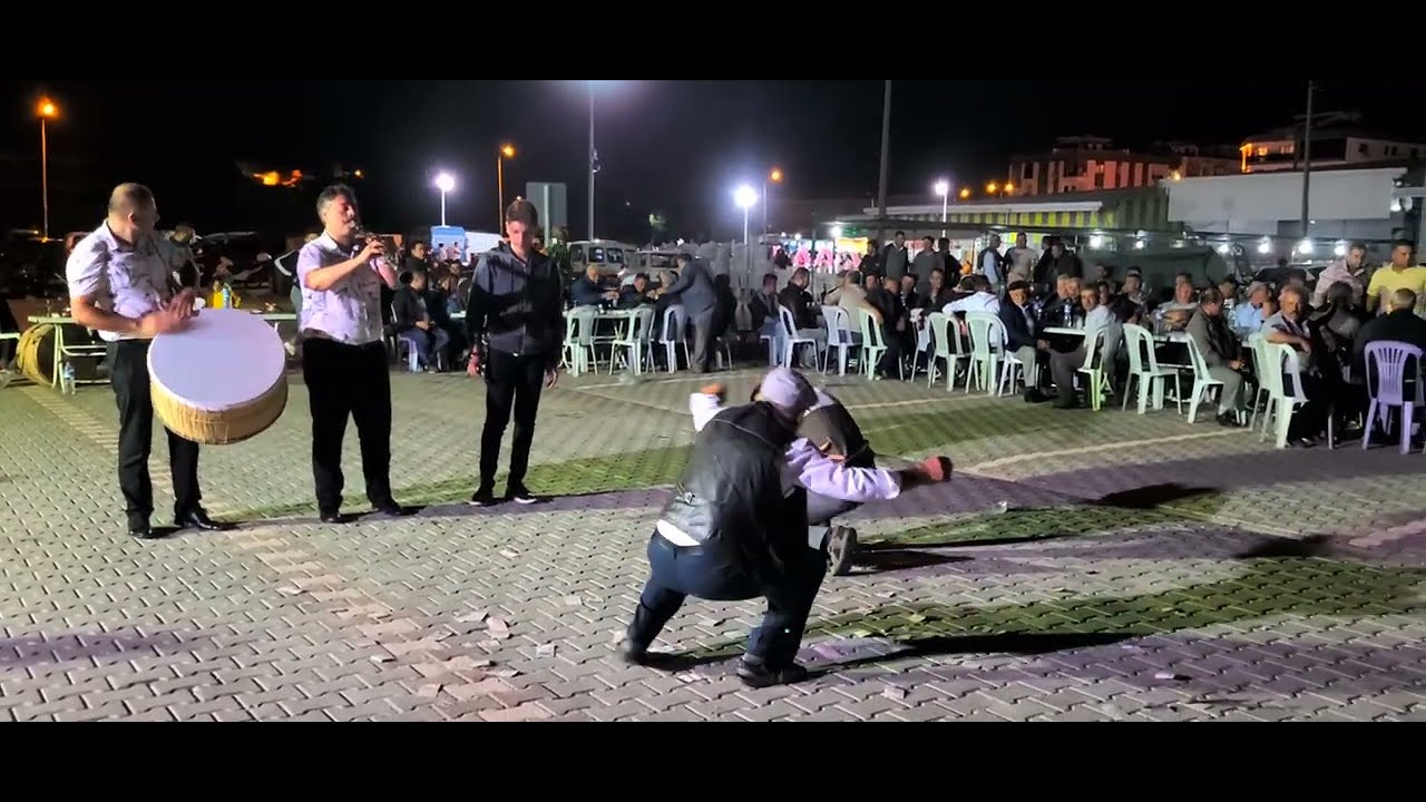 Yörük Hasan ile Yandım Ayşe(Karyolamın Demiri)oyunu...