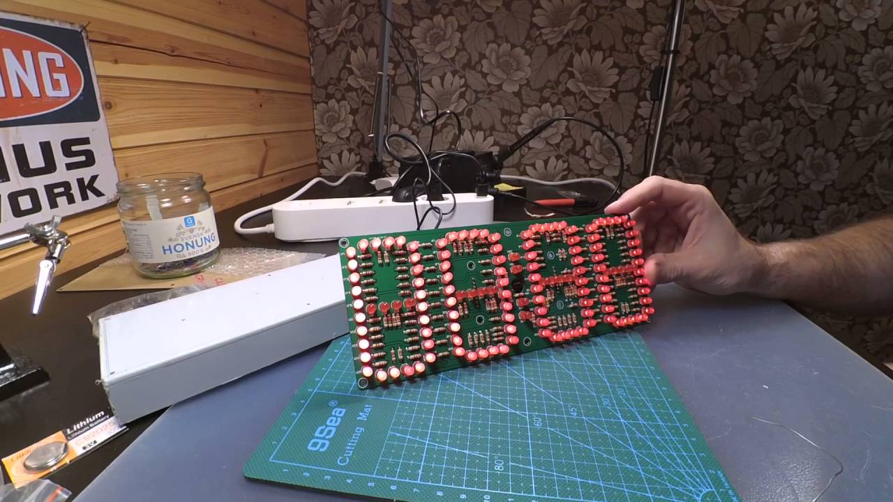 #7 Large Screen Remote Clock Electronic DIY Kit Aluminum Cover - Banggood SKU206172