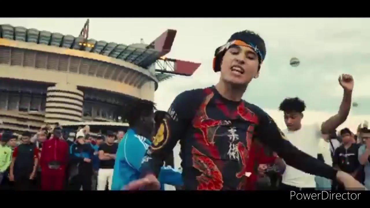 YTP Rwondo è talmente confuso da colpirsi da solo