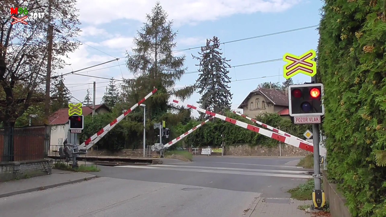 Železniční přejezd Černošice #1 [P264] - 31.8.2017 / Czech railroad crossing