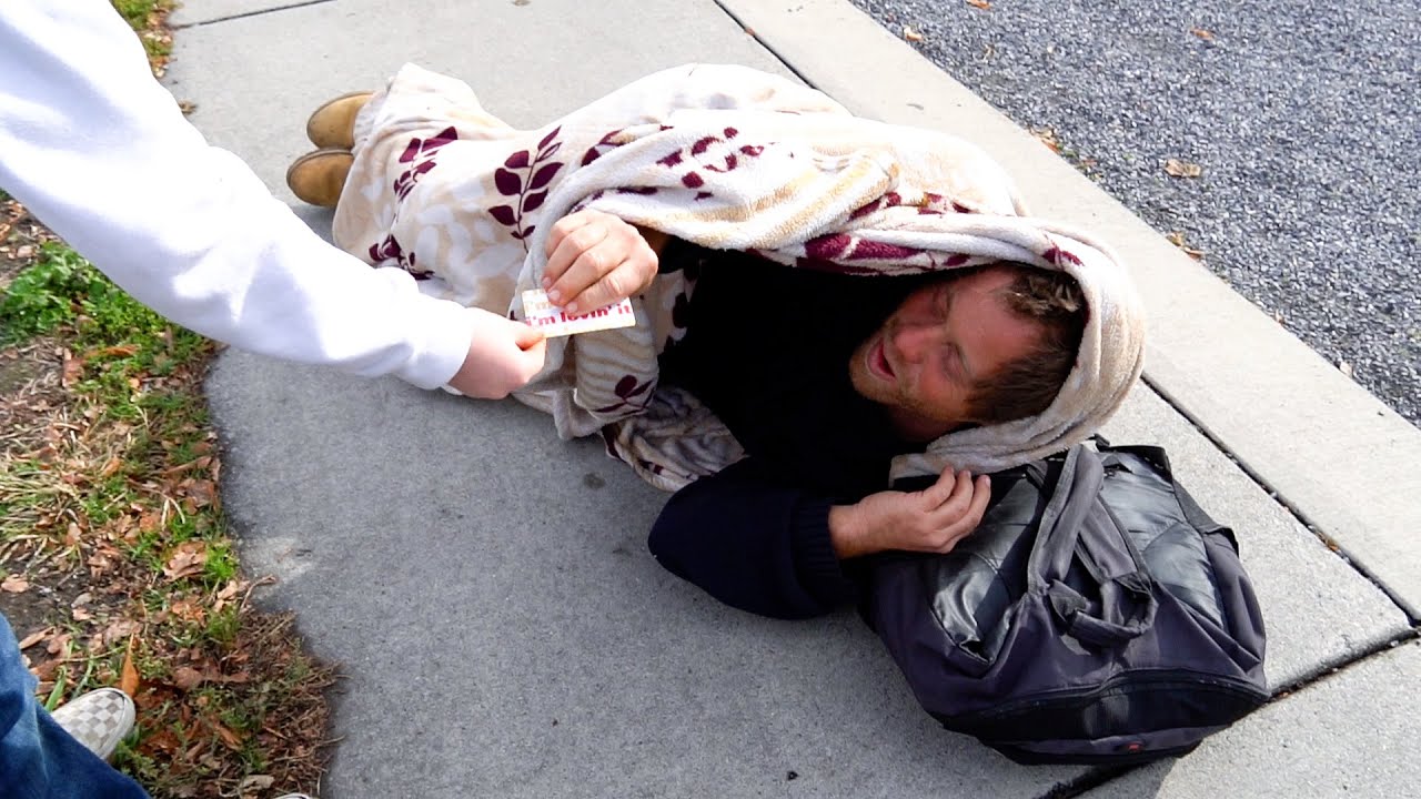 FAST FOOD GIFT CARDS FOR THE HOMELESS | YOU CAN MAKE A DIFFERENCE