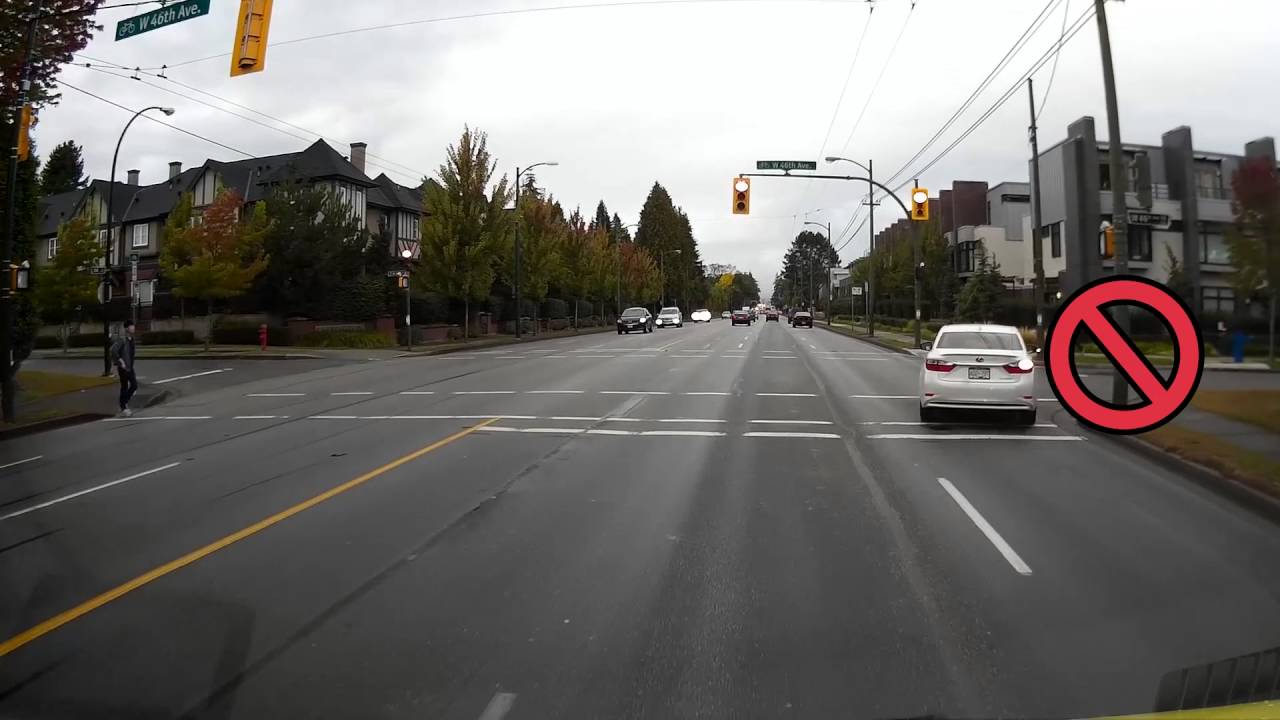Right Turn Red Light - Illegal - No Stop
