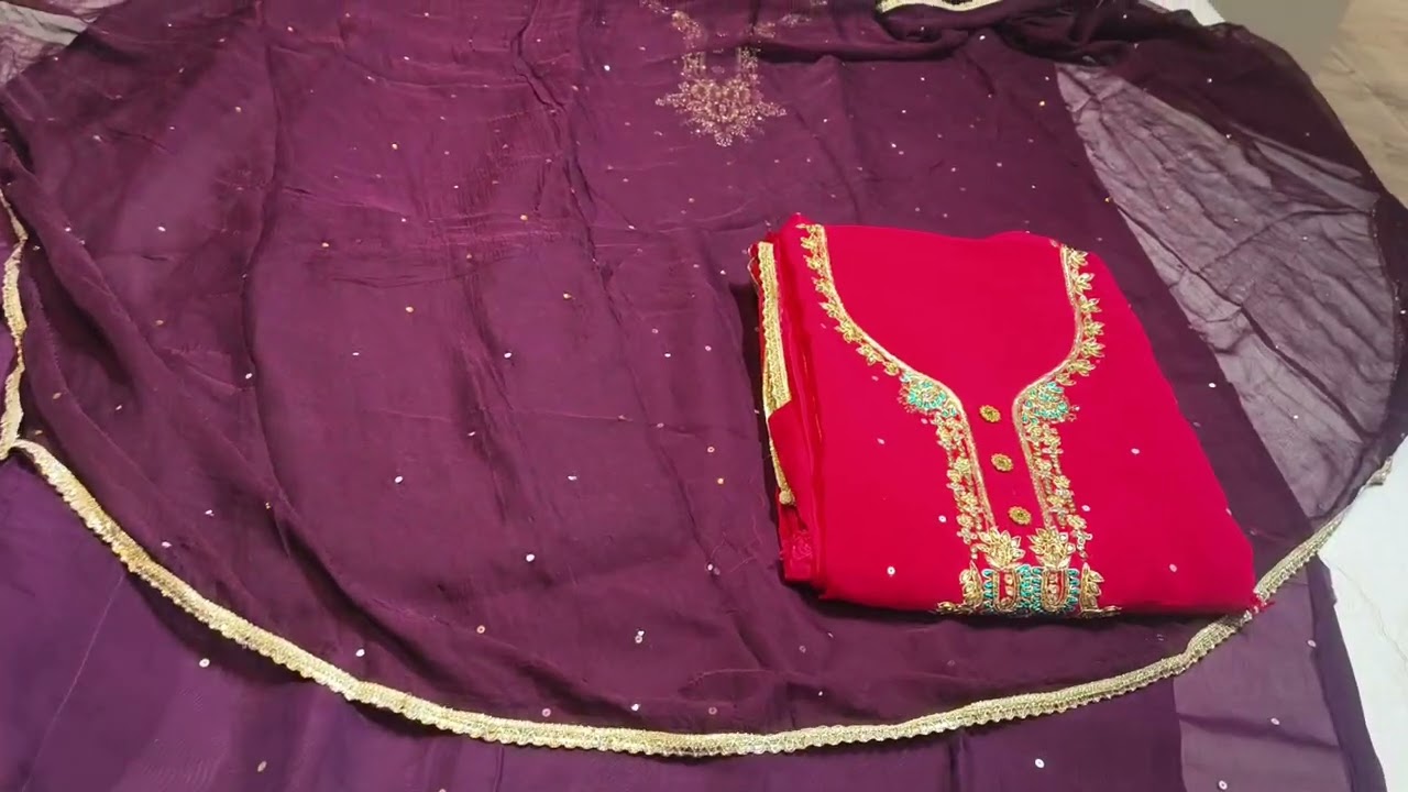 Laxmi cloth house jamal,#lifeisbutadream #suit 