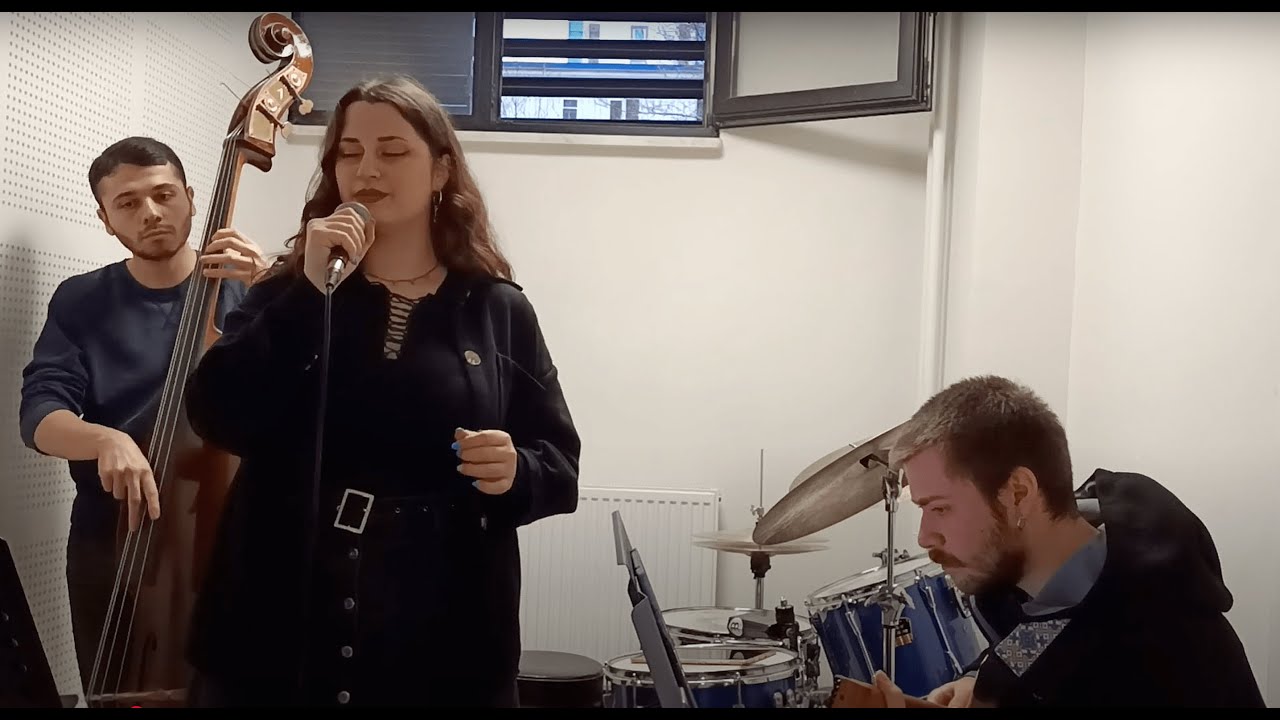 S&ouml;ylem Oduncu Trio - Freddie Freeloader