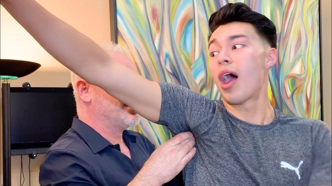 INTENSE SHOULDER PAIN WITH BIG NECK CRACKIN' (Chiropractic Adjustment 2019)