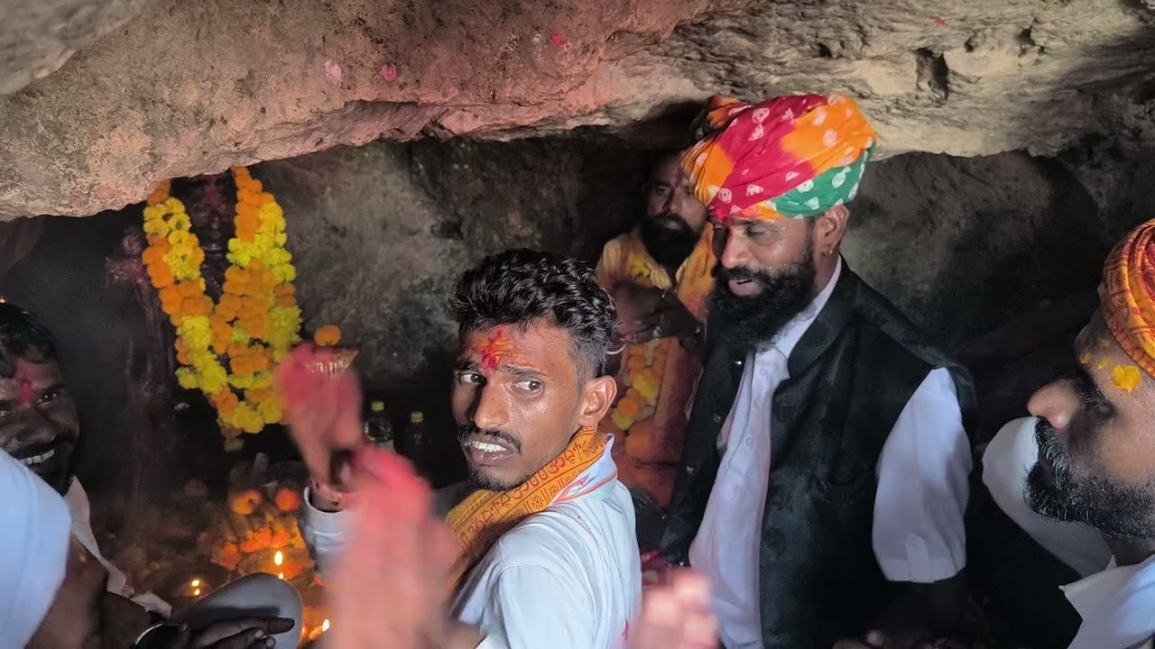 थावरसिंग महाराज मामाजी का आदिवासी भजन कीर्तन कार्यक्रम पहाड़ भूईरा सिंगली  जय कल्याण धाम 7073553936