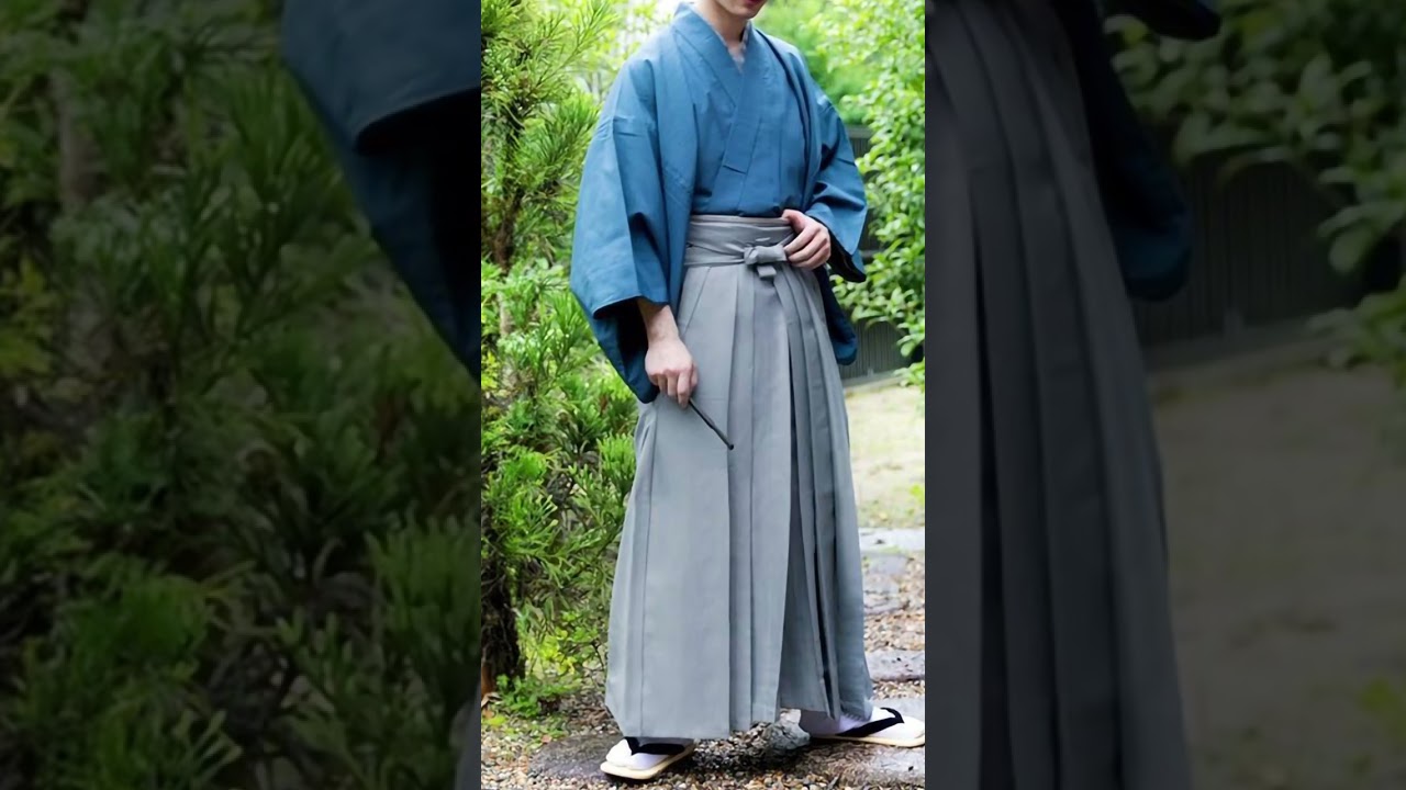 What do martial artists in Japan wear? Hakama!  #japan #japaneseculture #fashion