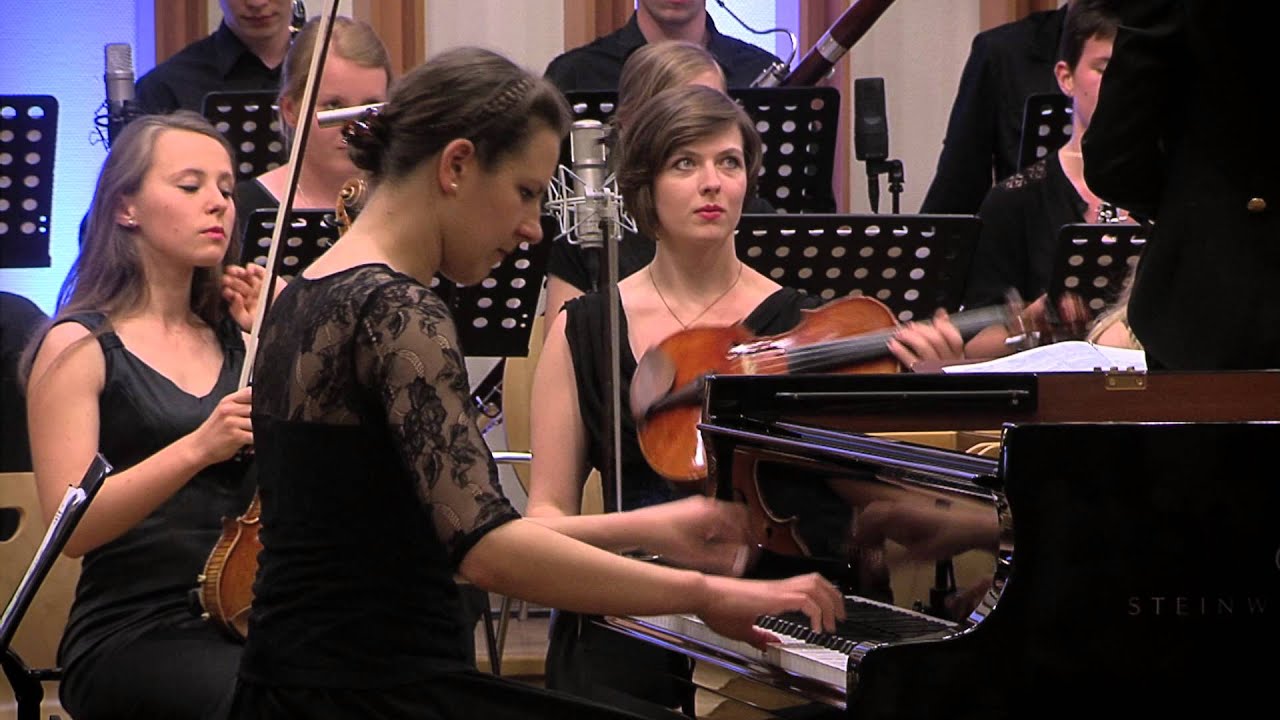 Chopin - Andante spianato et Grande Polonaise Brillante Op.22 Dominika Grzybacz - piano