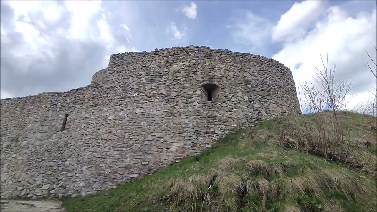 RYTRO - dojazd do zamku, zamek  ( woj. małopolskie , pow. nowosądecki )