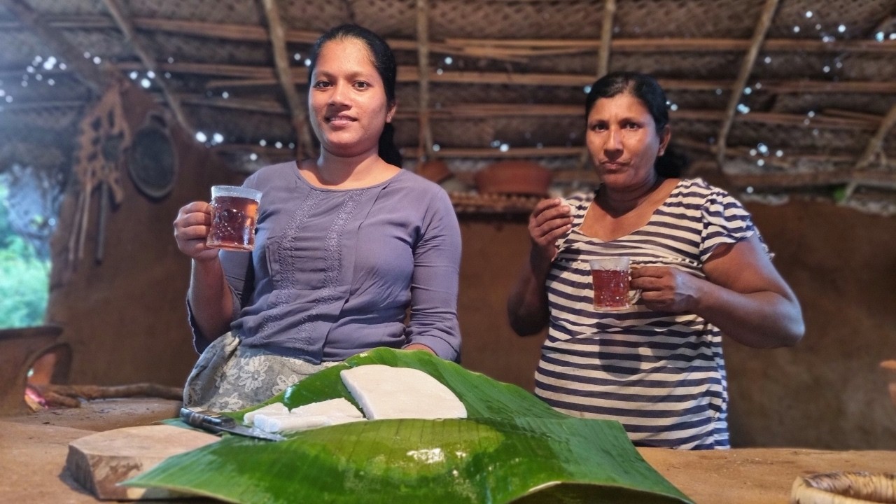 💕💕Find banana tree and cook food with  sugar🥰Village Home#fishcurry #food #recipe