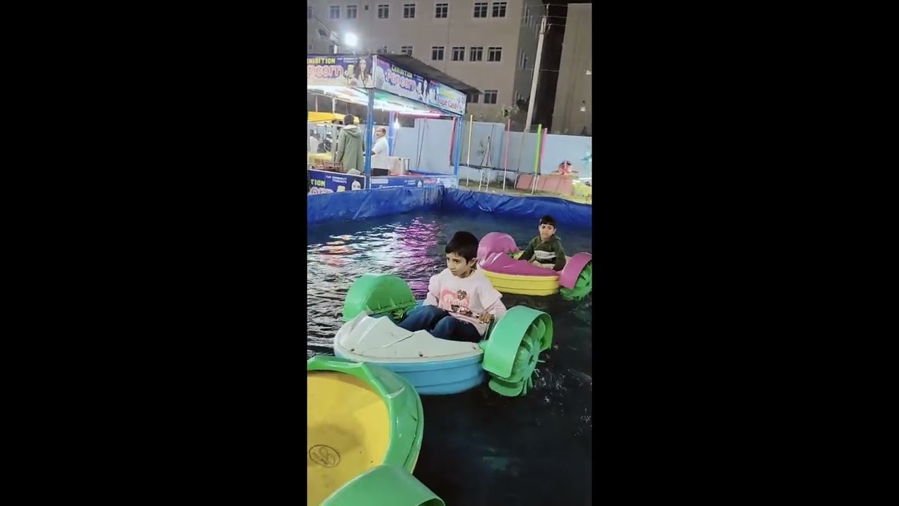 Kids water paddle boats driving 😁❤️