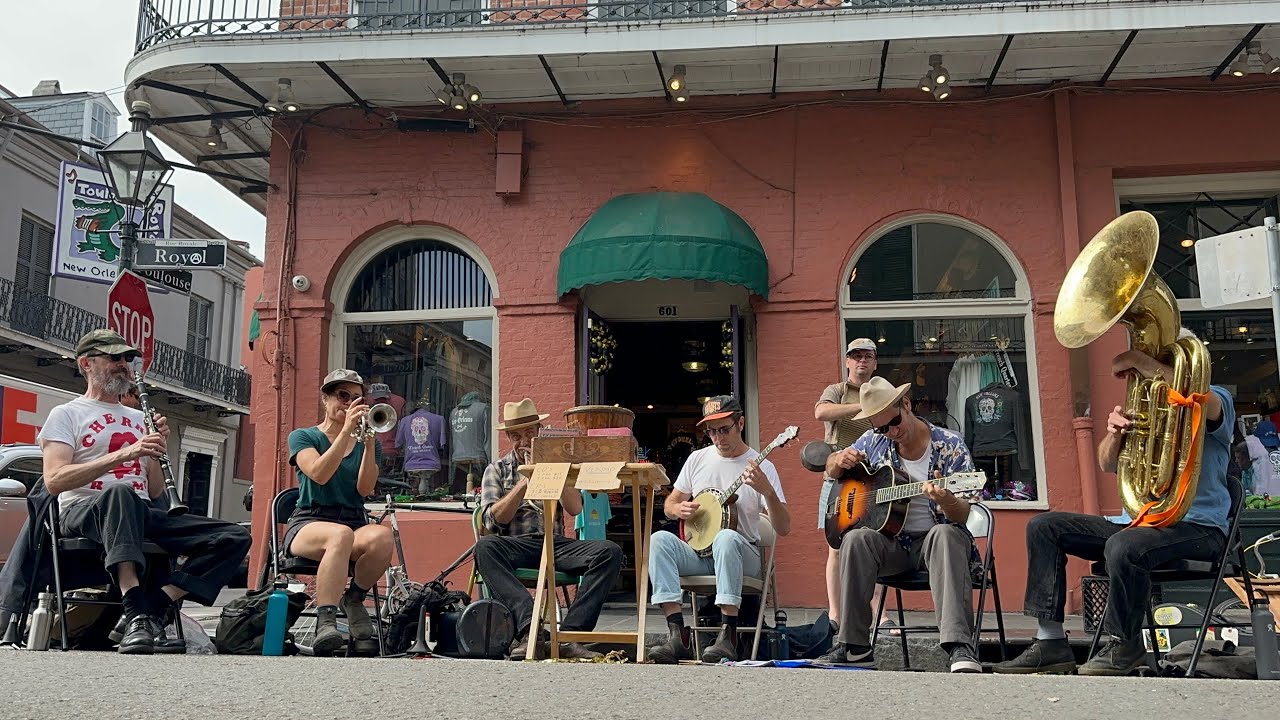 Crazy About You. Tuba Skinny busking on Royal St. Dennis Lichtman guest clarinet #tubaskinny #tuba