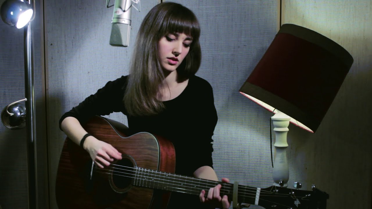 Space Oddity - David Bowie (acoustic cover) by Karin and the ugly barnacles