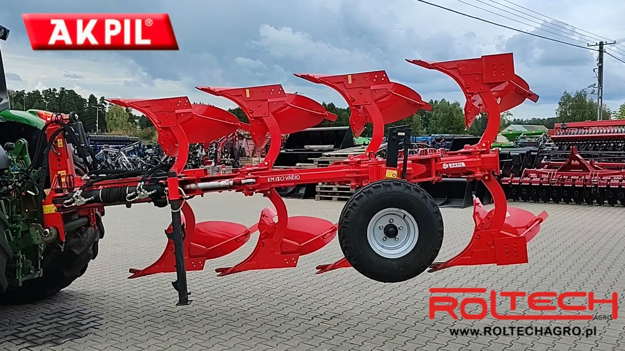 Pług Obracalny Obrotowy AKPIL KM-180 3+1 VARIO  z John Deere 6150M - ROLTECH Poniaty Wielkie