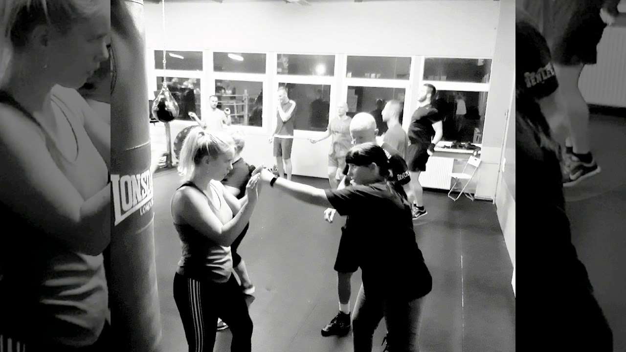 IMPULS BOXING - trener PIotr Skutela