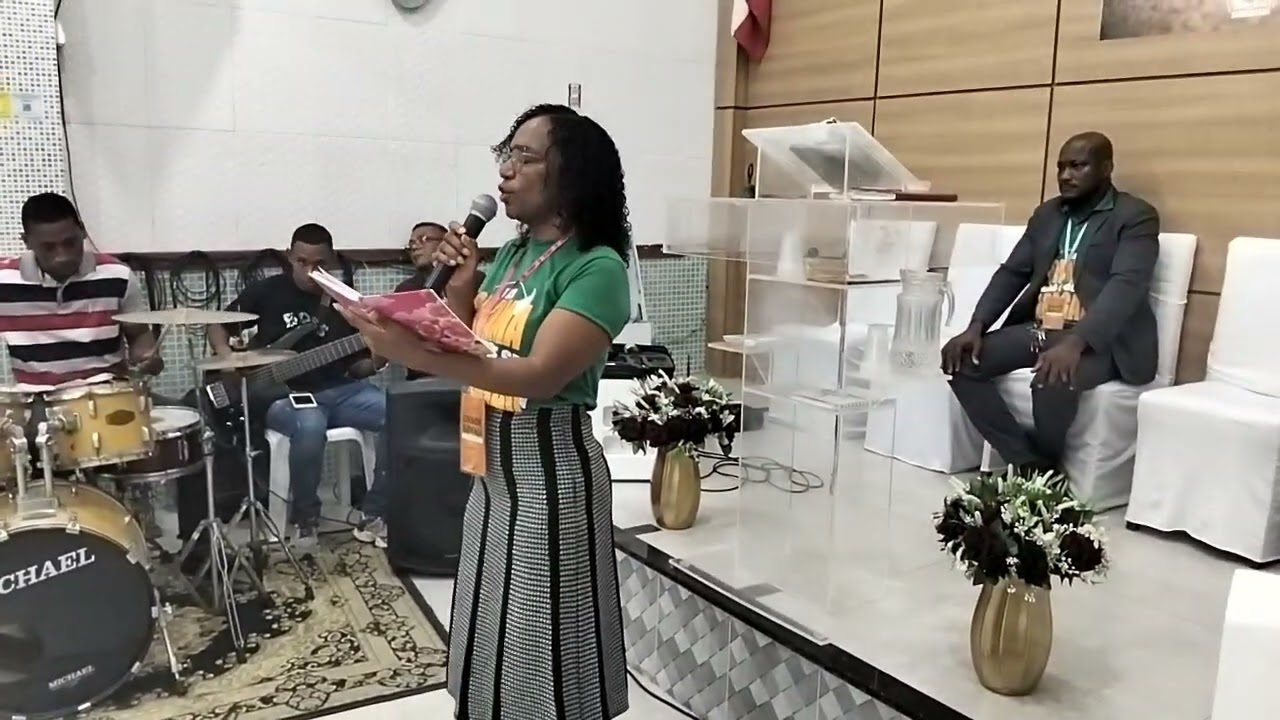 Culto de agradecimento a Deus pela cruzada